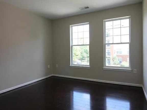 4th image of 11305 Aristotle Dr