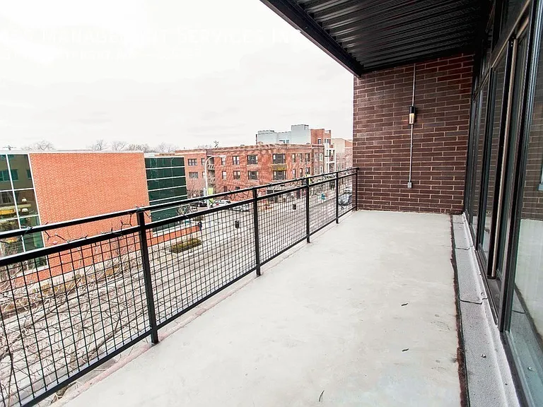 3651 N Southport Ave #3 — Photo 23