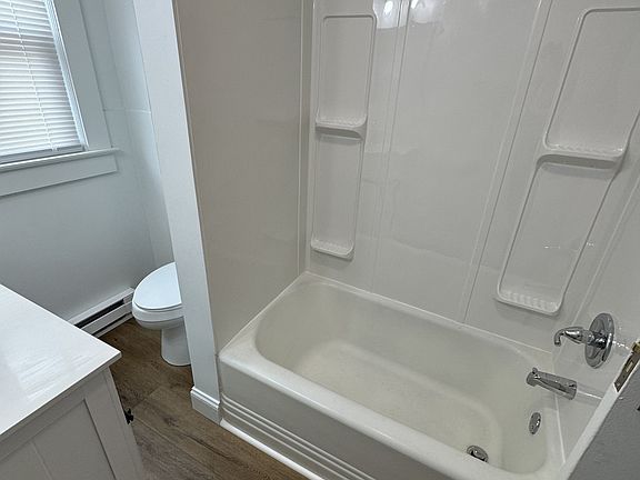 3rd image of 19 Elm St APT 2