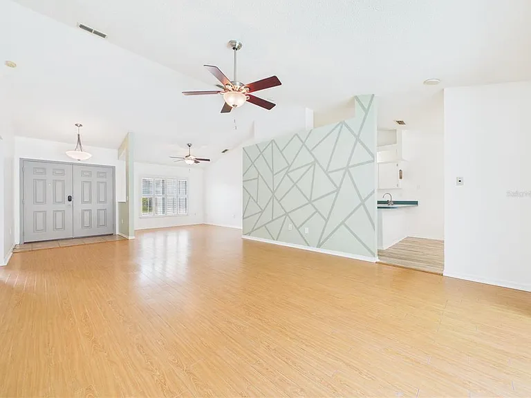 9434 Holnwon Ct — Photo 6