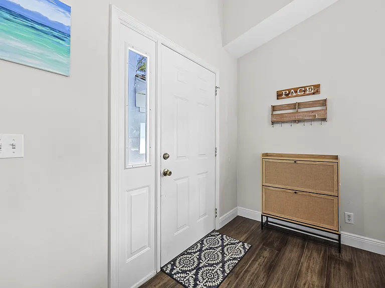6238 Pompano St — Photo 8