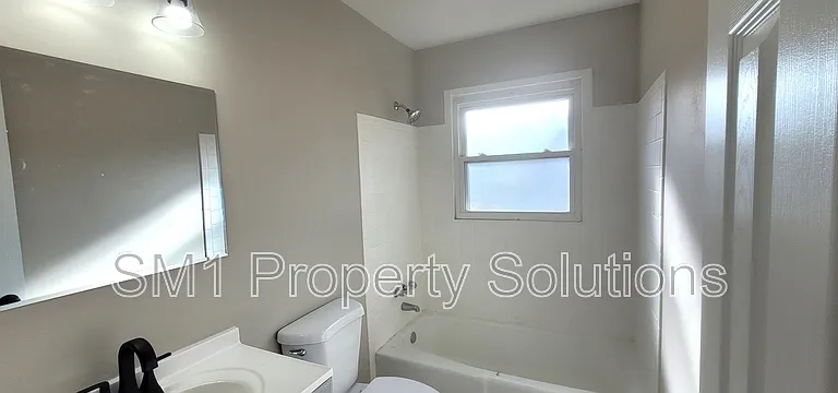 1417 Ardmore Dr #D — Photo 13