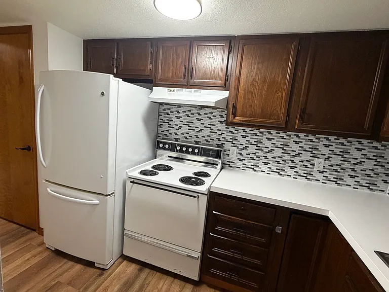 207 E Trevitt St — Photo 1
