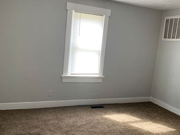 3rd image of 1219 Donald Ave
