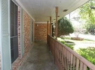 1651 Neptune Ln, Houston, TX 77062