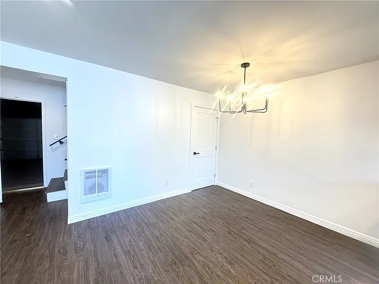 25205 Cypress St #7 — Photo 8