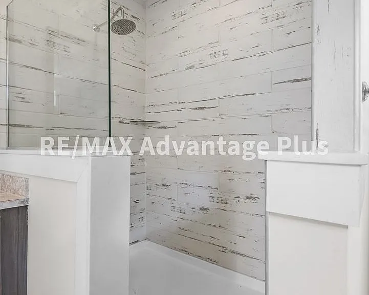 1407 Paradise Rd — Photo 22