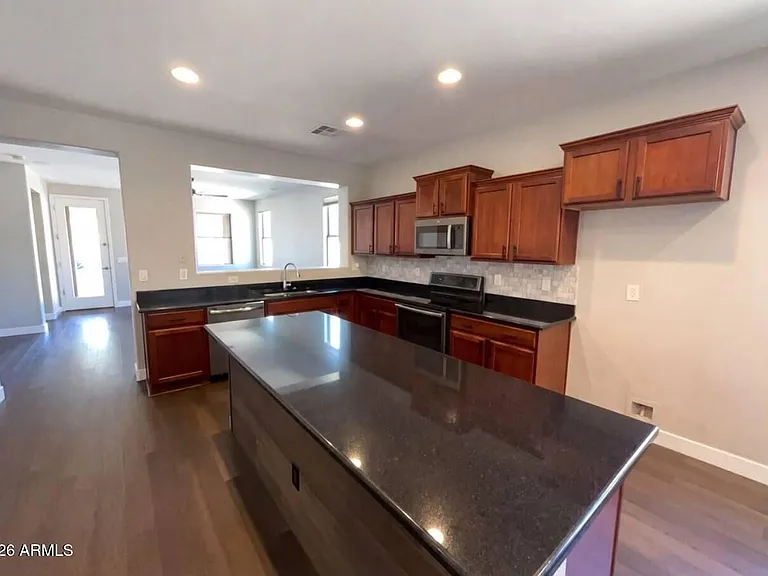4648 S Twinleaf Dr — Photo 2