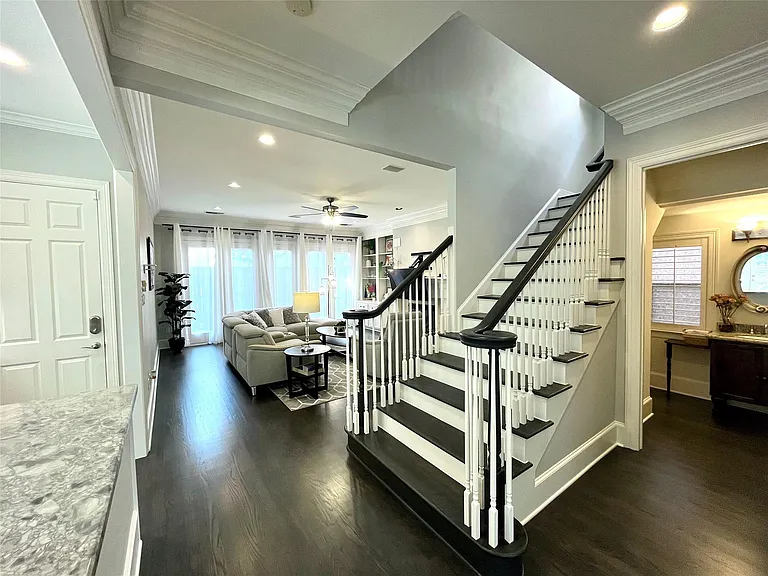 27 Lana Ln #A — Photo 10
