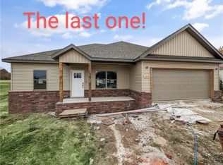 2378 John W Montgomery Cir, Pea Ridge, AR 72751