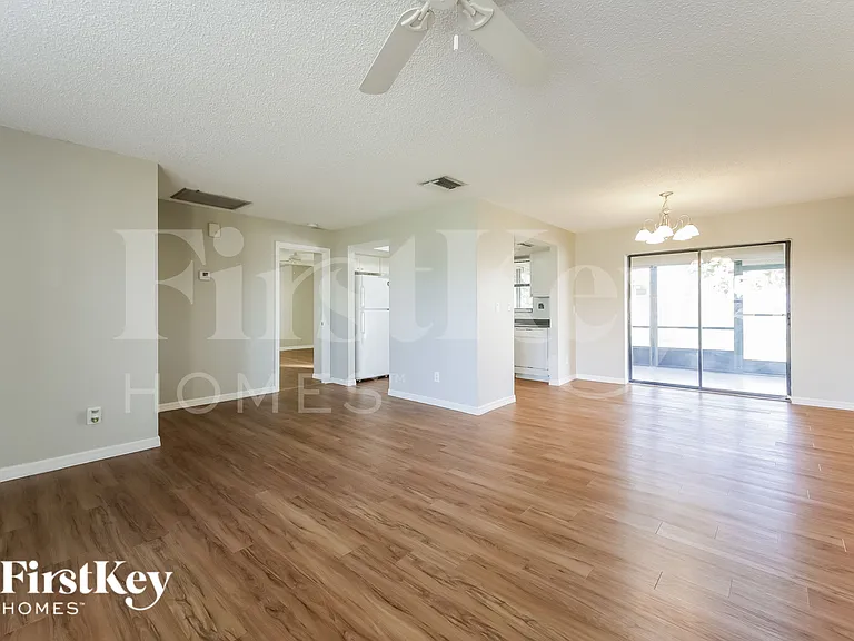 1201 Hancock Bridge Pkwy — Photo 3