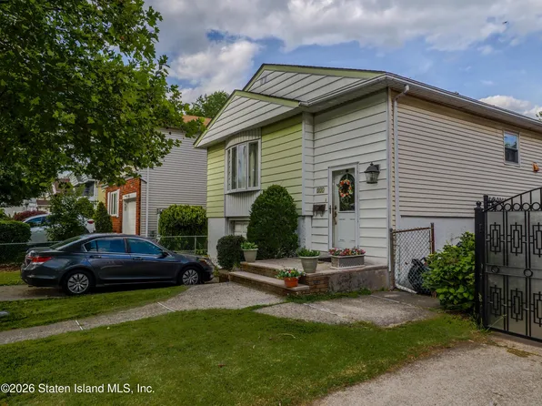225 Woodbine Ave, Staten Island, NY 10314