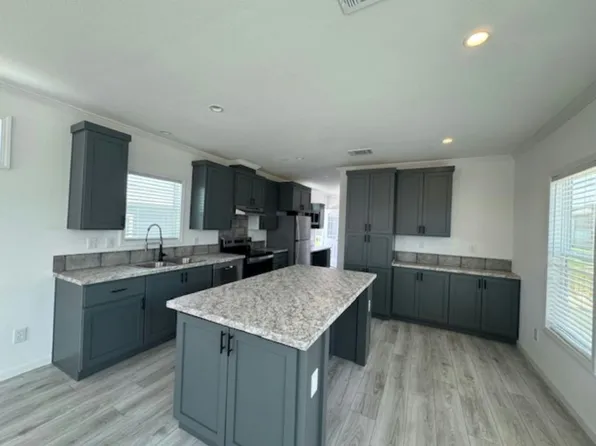 18 Secluded Ranch Bnd, Willis, TX 77318