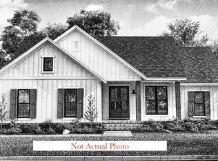 155 Pebbleridge Rd NW, Milledgeville, GA 31061