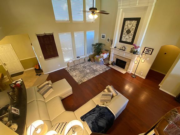 5th image of 7421 Brookdale Dr