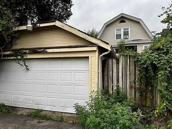 4th image of 3318 Gamble Ave