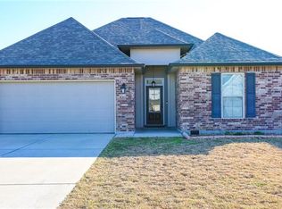 1910 Calvin Ct, Lake Charles, LA 70607