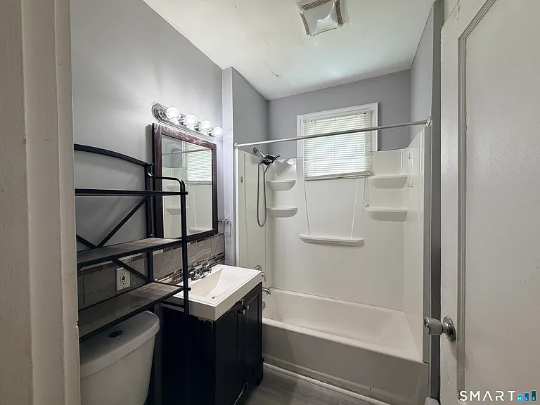 152 Lyons St — Photo 13
