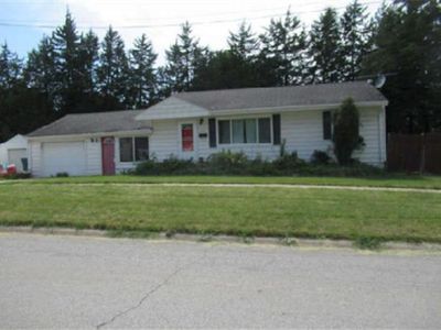 107 S F St, Indianola, IA, 50125