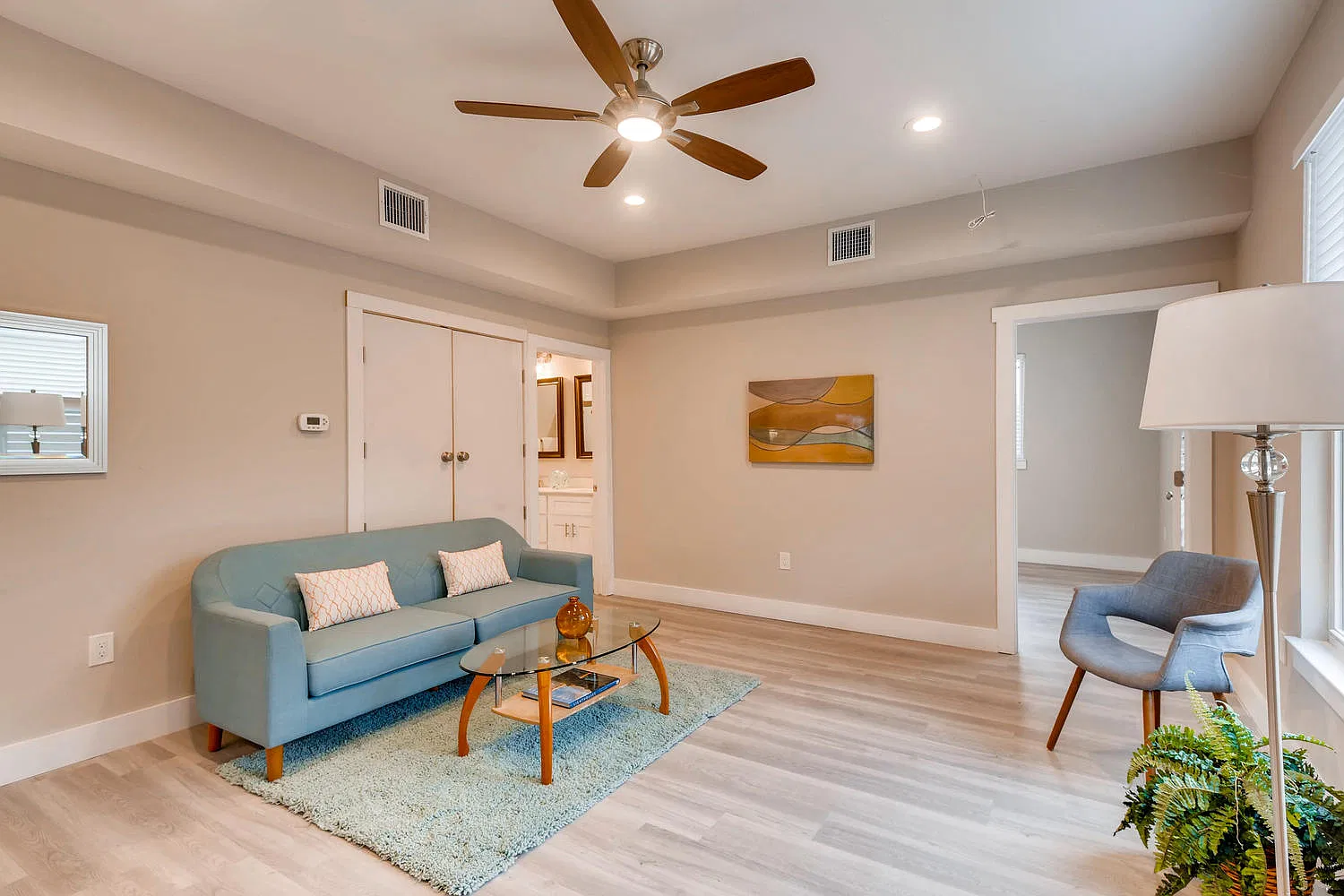 2 bed, 756 sqft, $1,695 — Photo 3