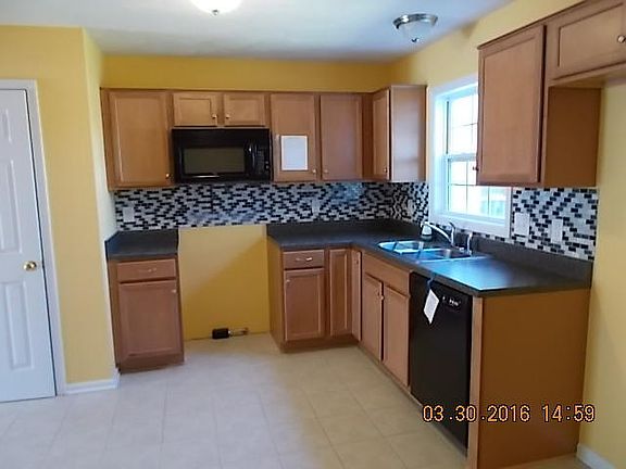 4th image of 6815 Woodcreeper Dr