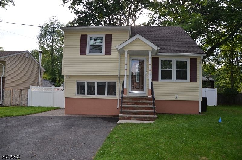 1st image of 38 Auburn Rd