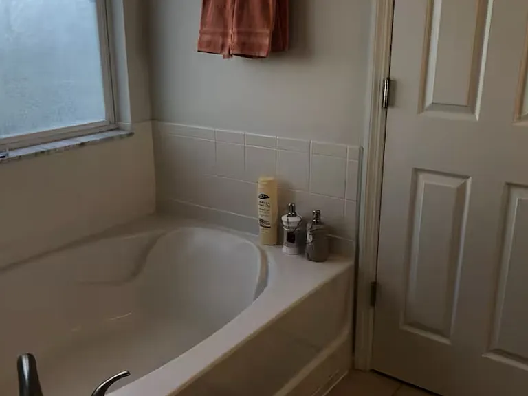 1067 Berkeley Dr — Photo 19