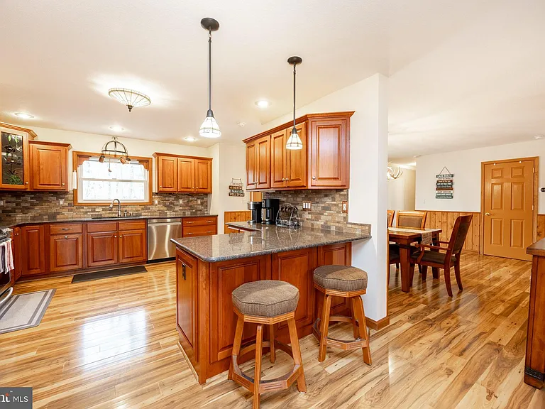 1212 Acacia Dr — Photo 22