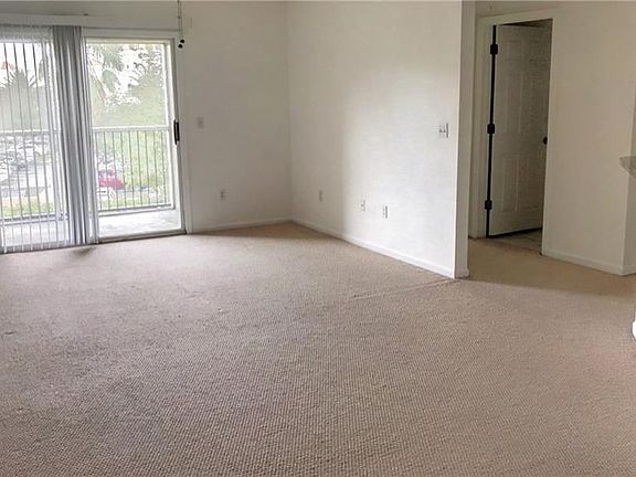 4th image of 712 Crest Pines Dr APT 332