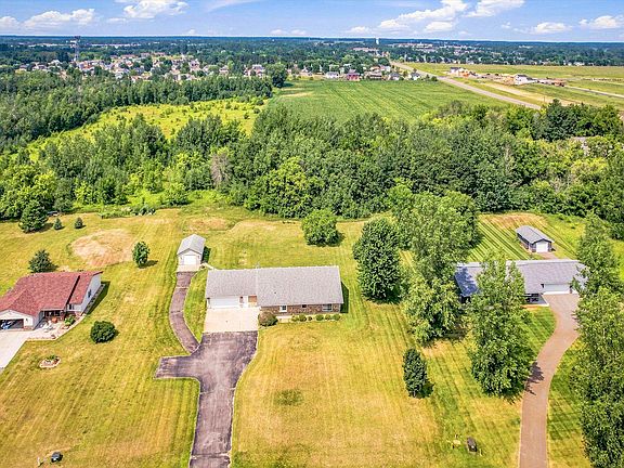 2nd image of 2507 320th Ln NE