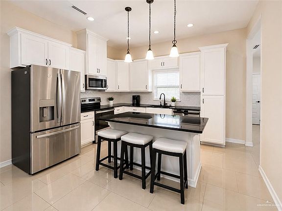 4th image of 2708 E Imperial Oaks Dr