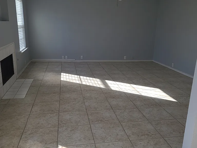 1101 Springcreek Dr — Photo 27