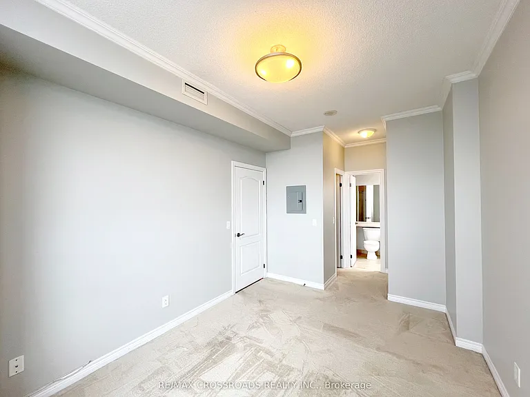 15 N Park Rd #1004 — Photo 18