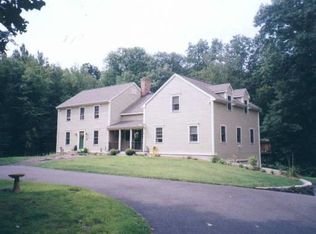 W Purchase Rd, Southbury, CT 06488