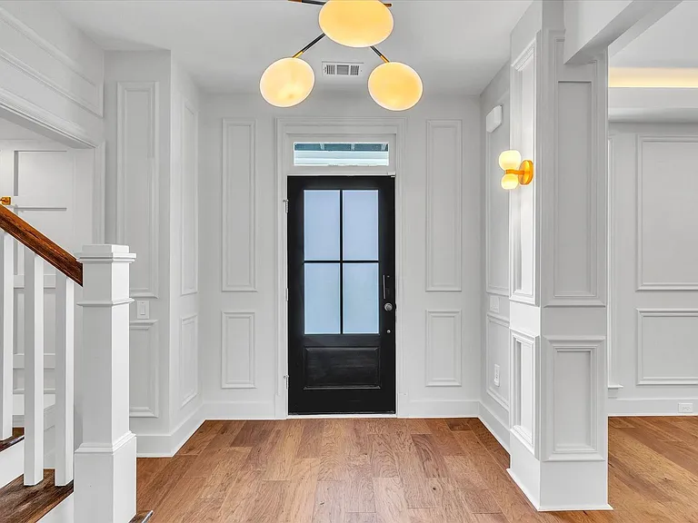 158 Bluffside Cir — Photo 3