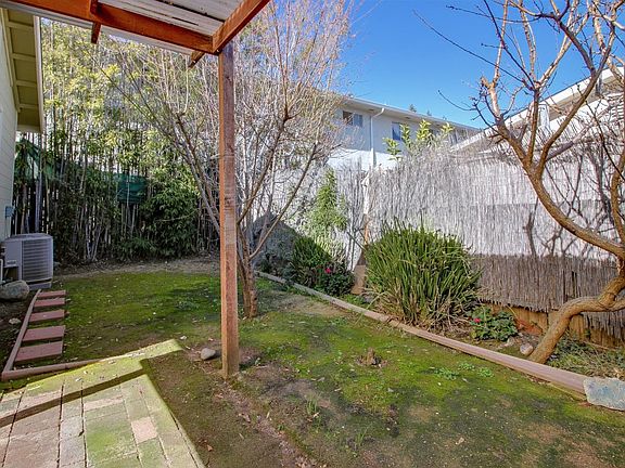 5th image of 17740 Park Way