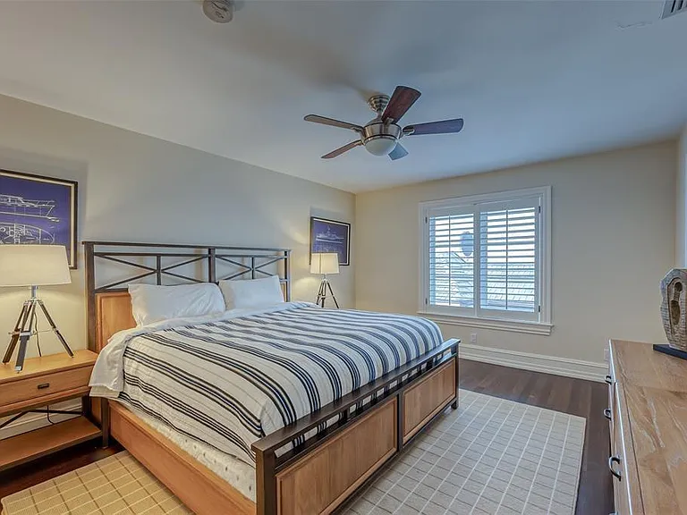 1313 E Lake Dr — Photo 81
