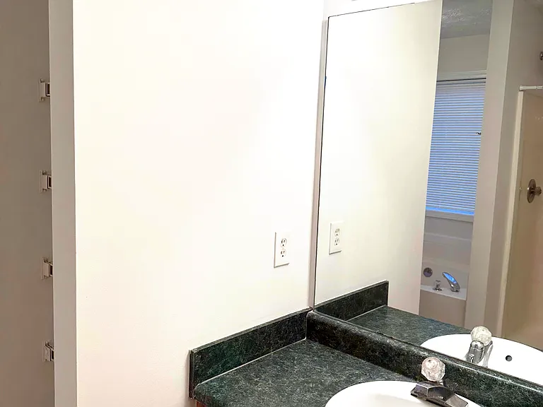 Main Upstairs Bathroom