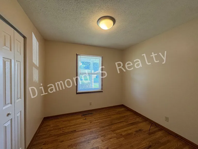 1412 W Berkeley St — Photo 9