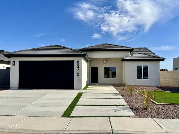 4714 E Ortega St, San Luis, AZ 85336