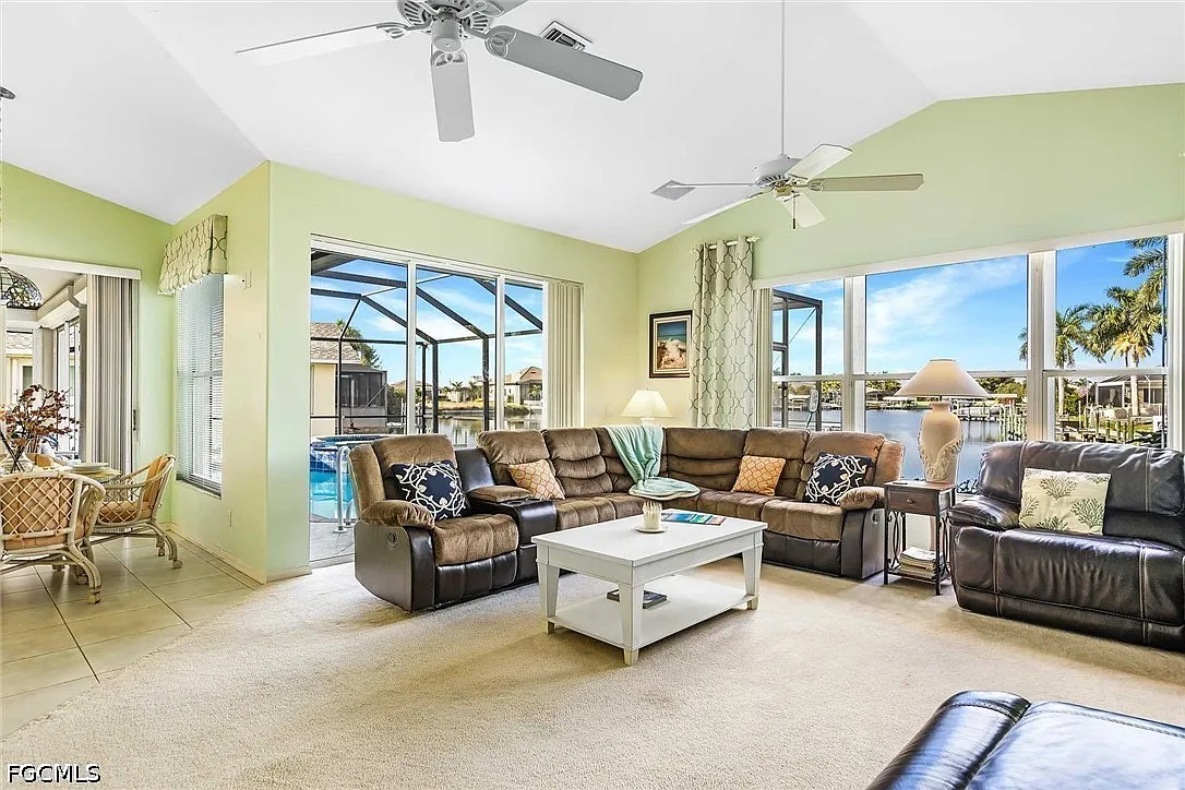 3 bed, 2.0 bath, 2211 sqft, $6,465 — Photo 4