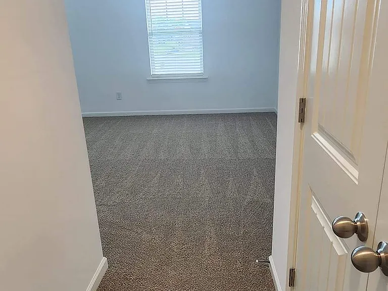 809 Callie Ln — Photo 10