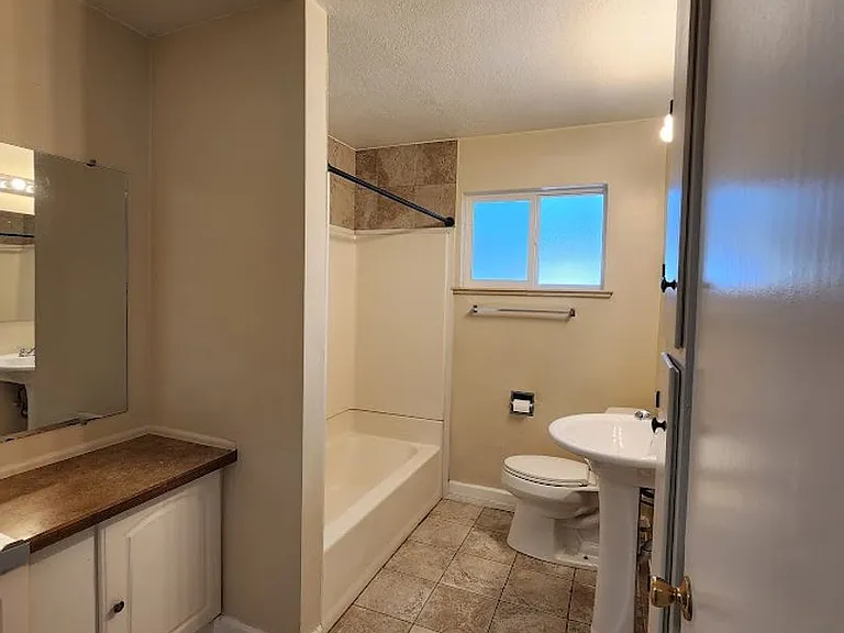 1225 Upham St — Photo 15