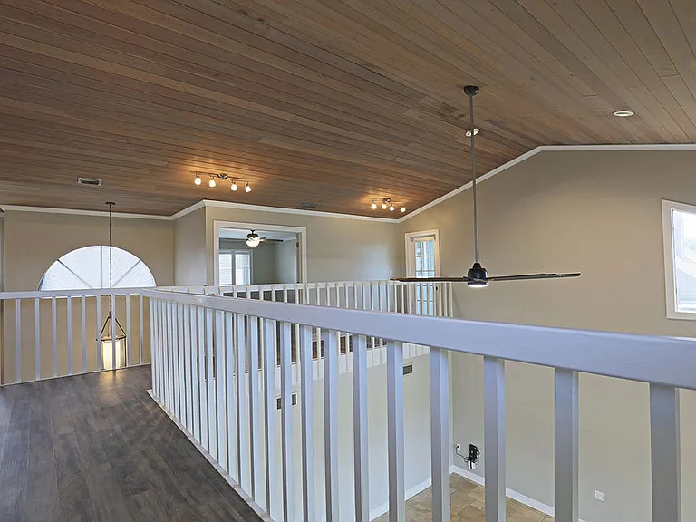16717 Bobcat Dr — Photo 20