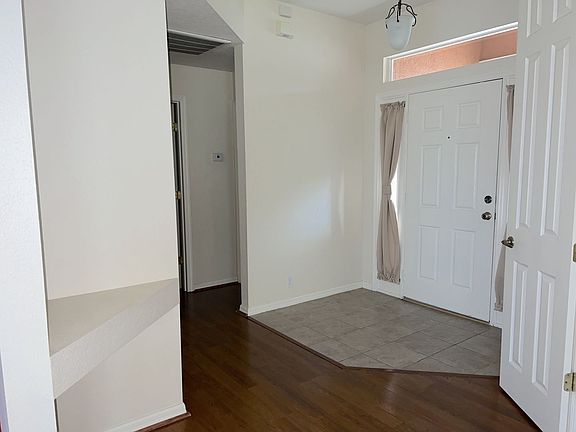 2nd image of 3233 Bellflower Way