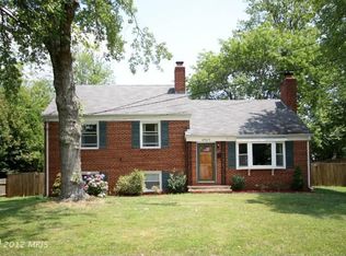 4905 Terrell St, Annandale, VA 22003