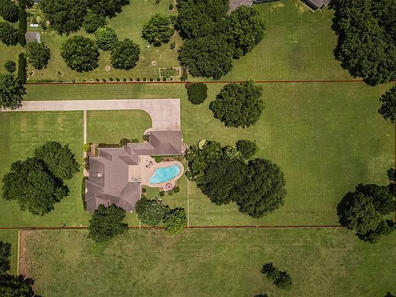 2nd image of 5707 Hickory Hollow St