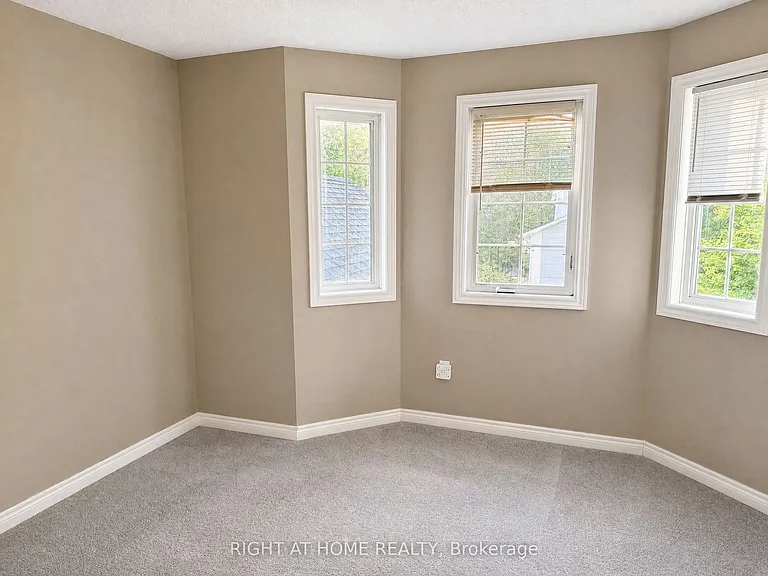 890 Guildwood Blvd — Photo 27
