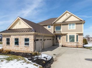 4025 Matisse Cir, Pepper Pike, OH 44124