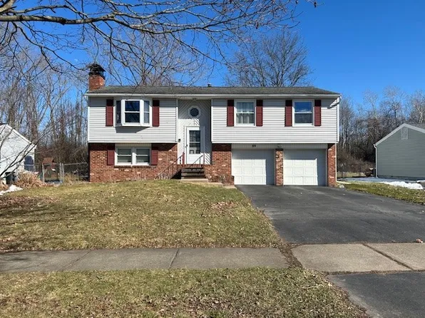 89 Burning Brush Dr, Rochester, NY 14606